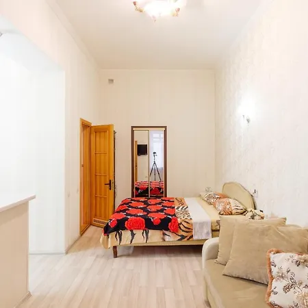 Studio On Deribasovskaya Street Apartment *